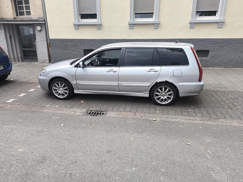Silber Gebraucht 2005 Mitsubishi Lancer Kombi | 750 € (Guter Preis) - Bild 1/4