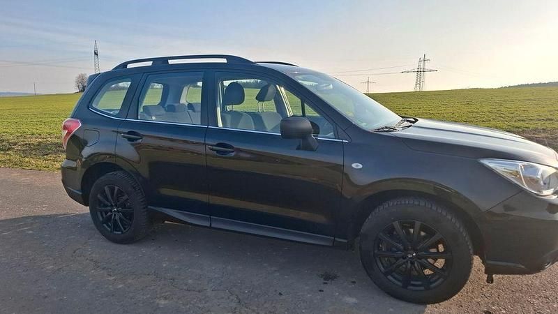 Gebraucht Subaru Forester Active 147 PS (108 kW) 2015 Schwarz SUV