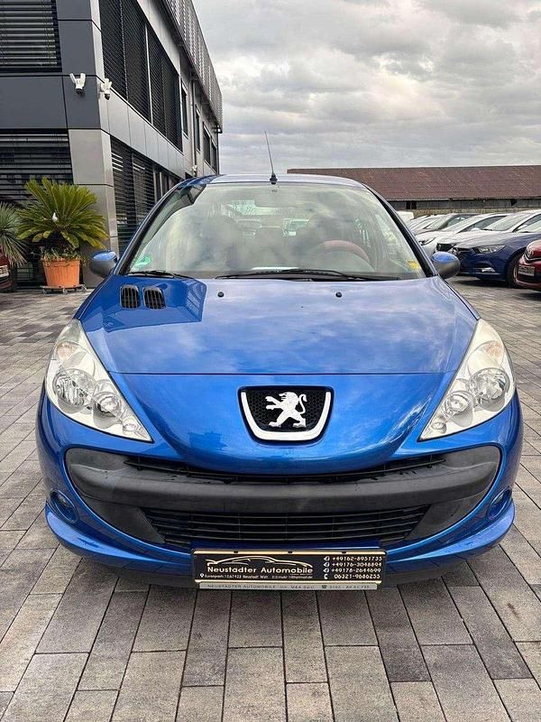 Gebraucht Peugeot 206 60 PS (44 kW) 2012 Lack blau ipanema/metallic Kleinwagen
