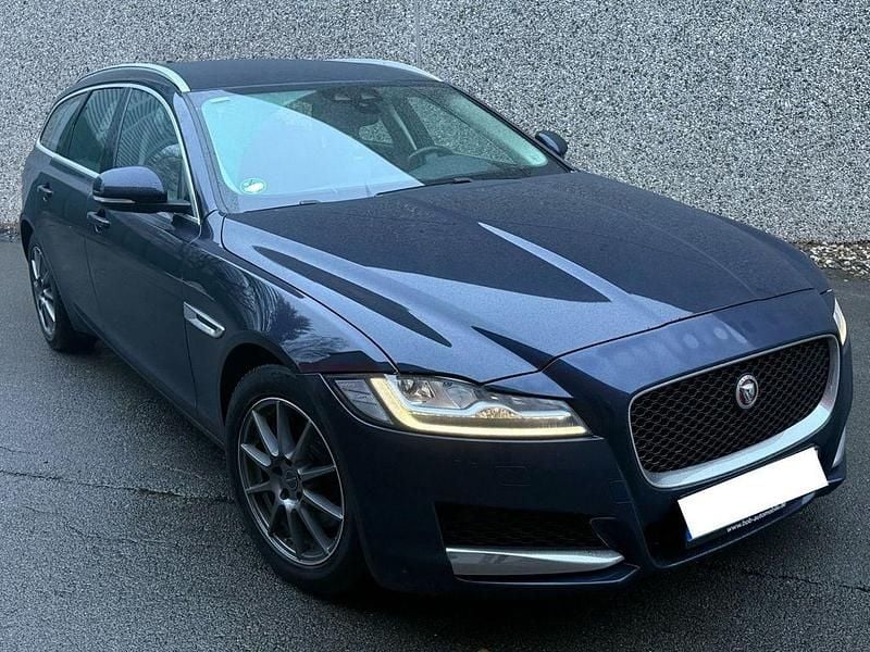 Blau Gebraucht 2019 Jaguar XF Sportbrake Prestige Kombi | 20.990 € (Superpreis) - Bild 1/4