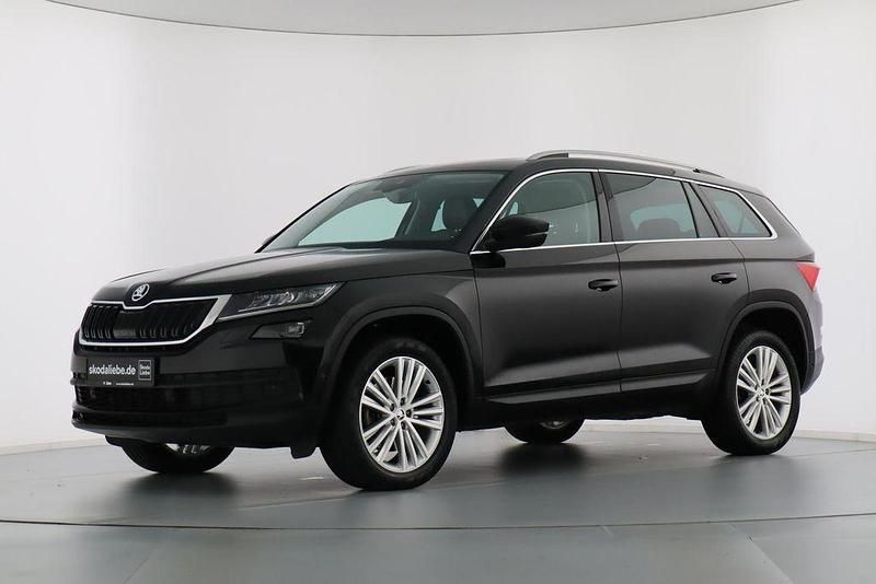Schwarzmagic perleffekt Gebraucht 2017 Skoda Kodiaq Style SUV | 23.889 € (Fairer Preis) - Bild 1/4