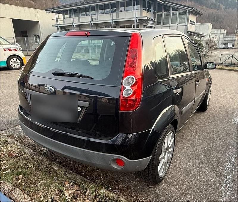 Gebraucht Ford Fiesta 80 PS (58 kW) 2006 Kleinwagen