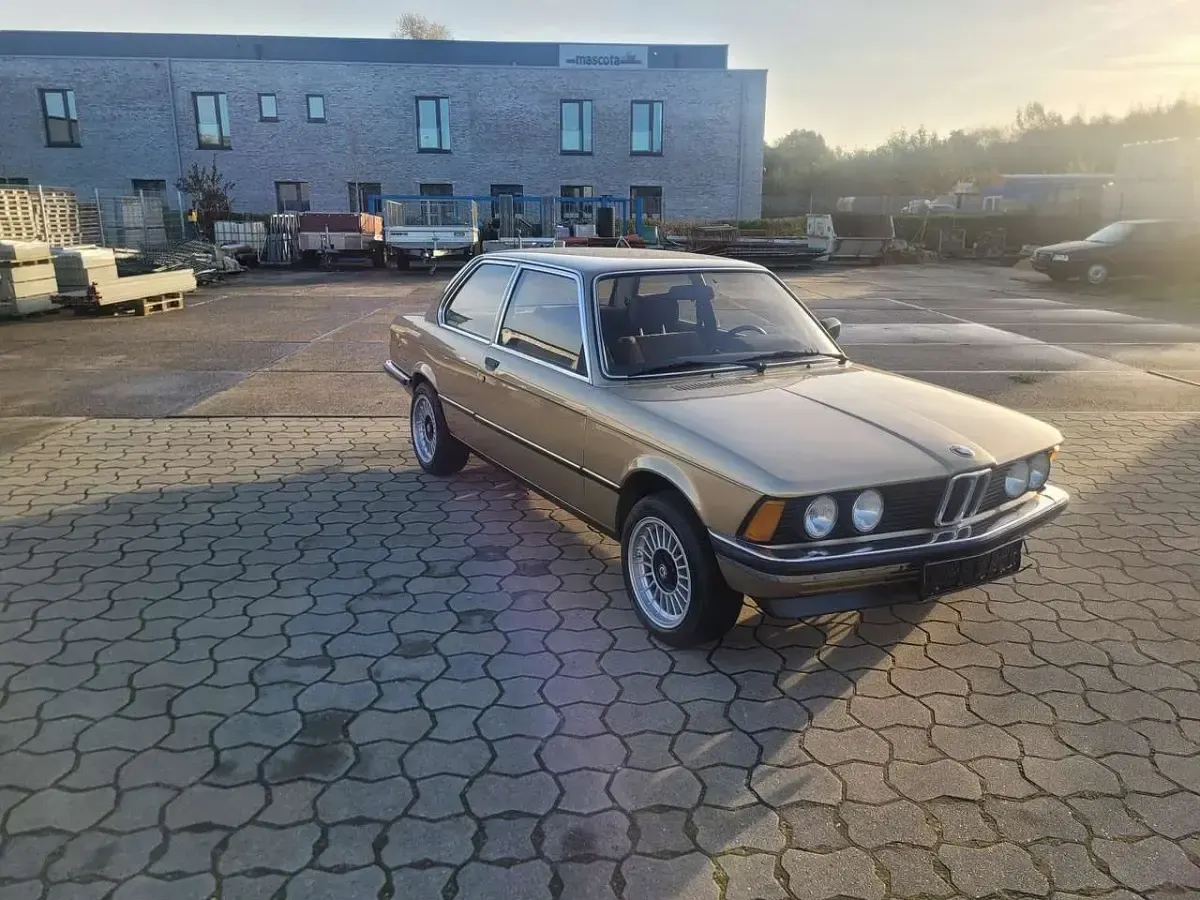 Gebraucht BMW 323 143 PS (105 kW) 1980 Limousine