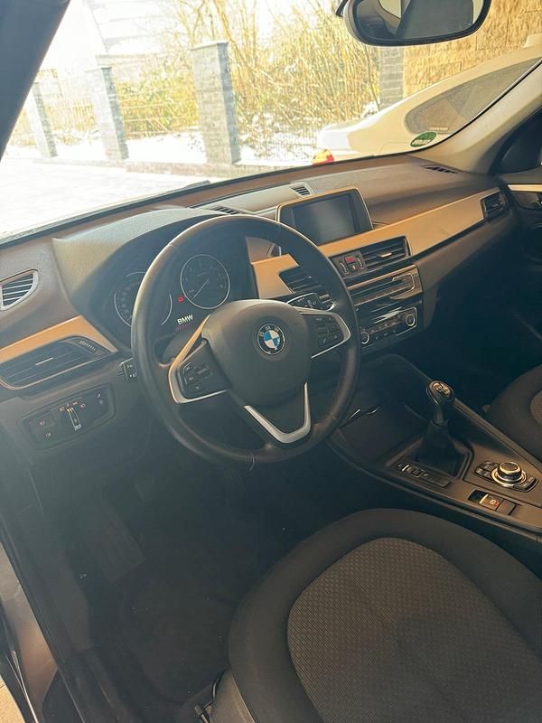 Gebraucht BMW X1 150 PS (110 kW) 2016 Grau SUV