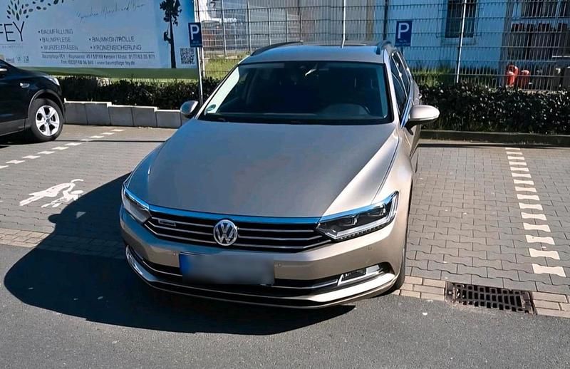 Gebraucht VW Passat 190 PS (139 kW) 2015 Kombi