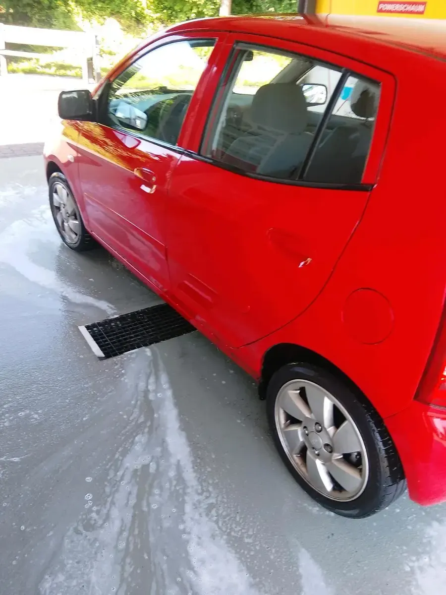 Gebraucht Kia Picanto 65 PS (47 kW) 2007 Rot Kleinwagen