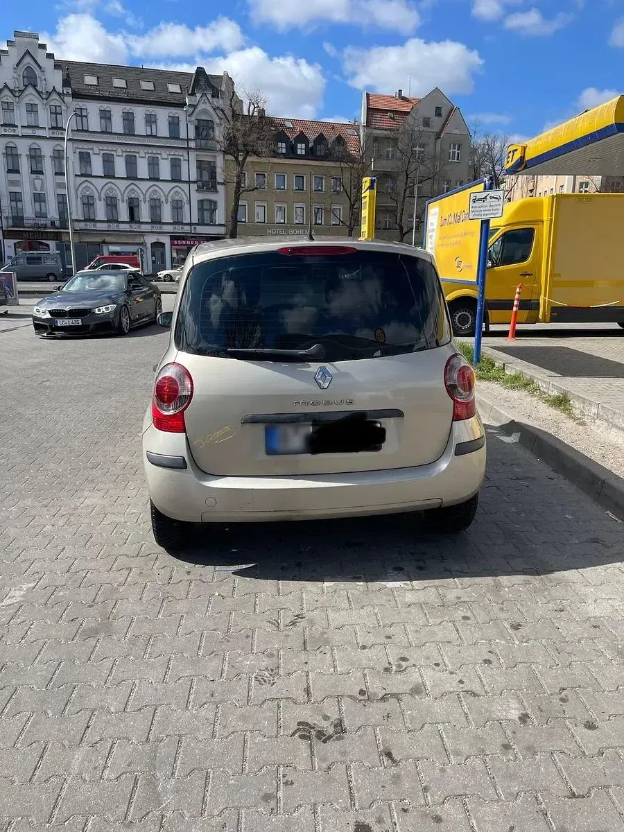 Brugt Renault Modus Authentique 75 HK (55 kW) 2007 Guld MPV