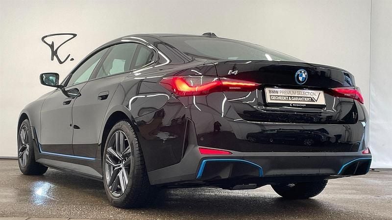 Gebraucht BMW i4 Efficient Dynamics 250 kW (340 PS) 2023 Saphirschwarz metallic Limousine