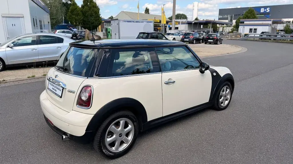 Gebraucht Mini Cooper 120 PS (88 kW) 2008 Weiß Kleinwagen