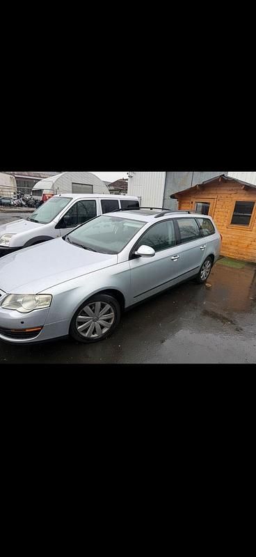 Gebraucht VW Passat 140 PS (102 kW) 2007 Silber Kombi