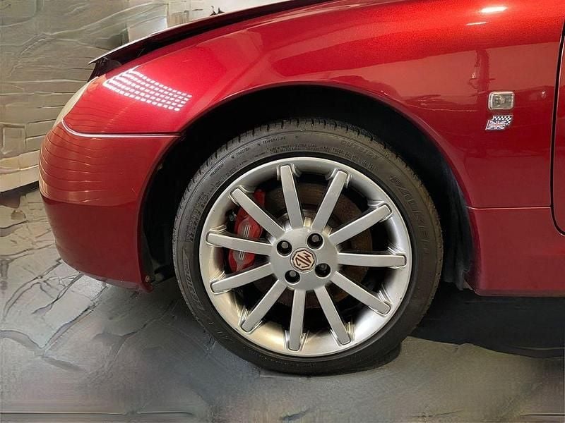 Gebraucht MG TF 136 PS (100 kW) 2005 Rot Cabrio