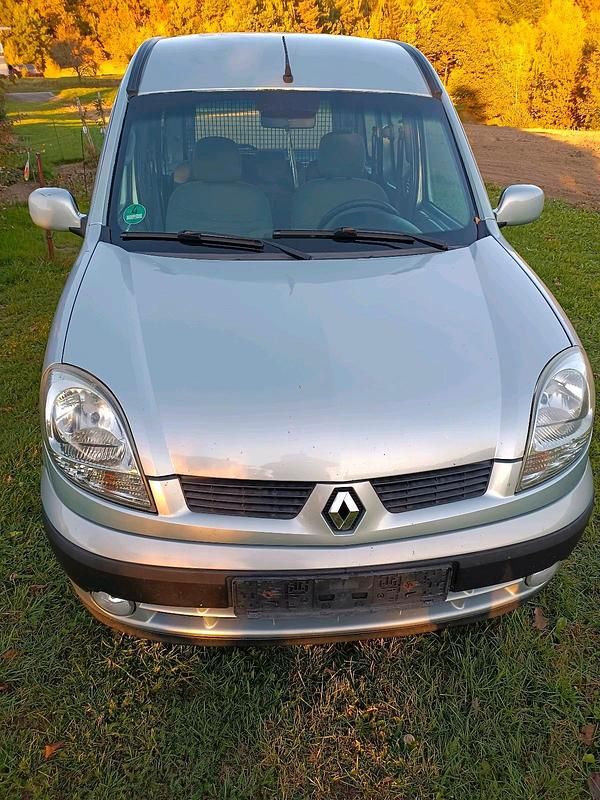 Grau Gebraucht 2004 Renault Kangoo Van / Kleinbus | 2.400 € (Fairer Preis) - Bild 1/4