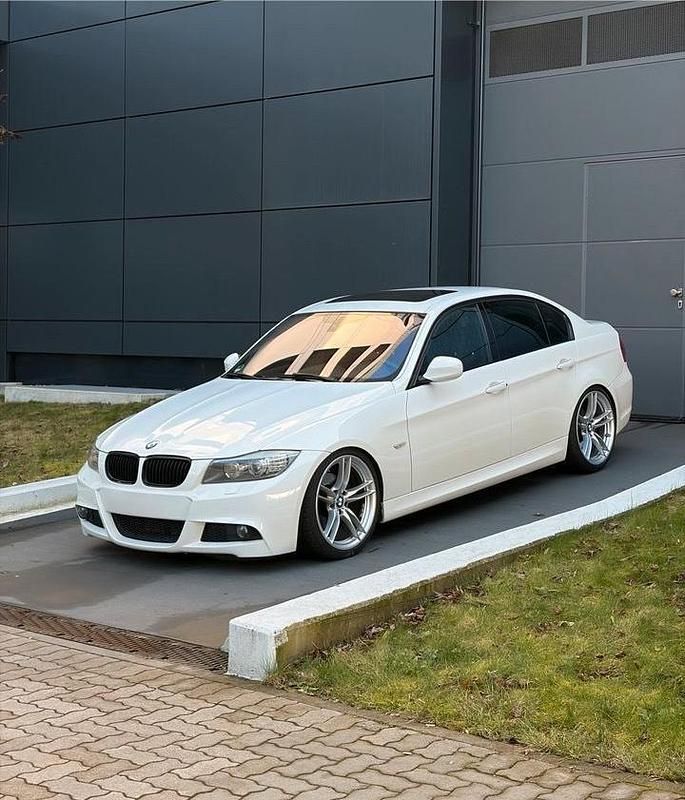 Gebraucht BMW 320 M Performance 177 PS (130 kW) 2009 Weiß Limousine