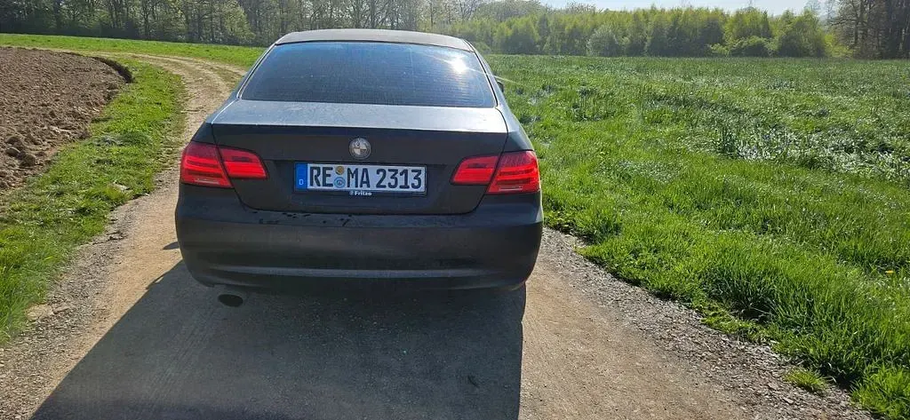 Gebraucht BMW 320 Performance 170 PS (125 kW) 2010 Schwarz Coupé