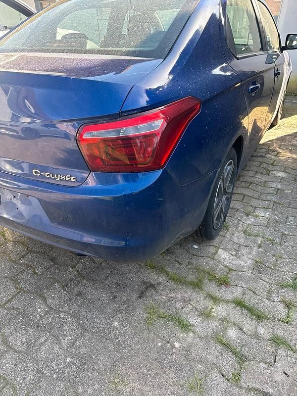 Gebraucht Citroën C-Elysee I PureTech 82 PS (60 kW) 2018 Blau Limousine