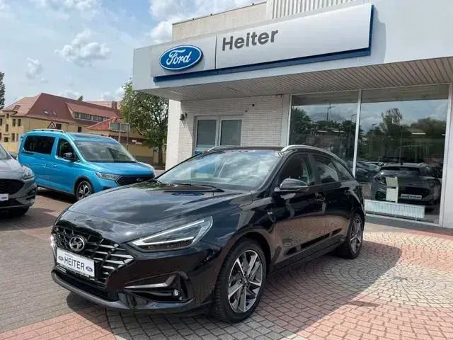 Schwarz Gebraucht 2024 Hyundai i30 Trend Kombi | 21.450 € (Guter Preis) - Bild 1/4