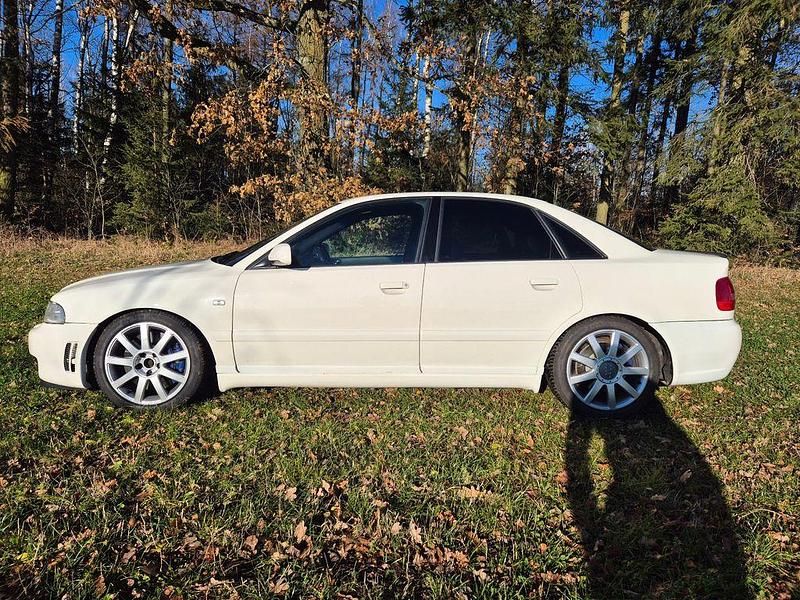 Gebraucht Audi A4 Ambiente 381 PS (280 kW) 2000 Weiß Limousine