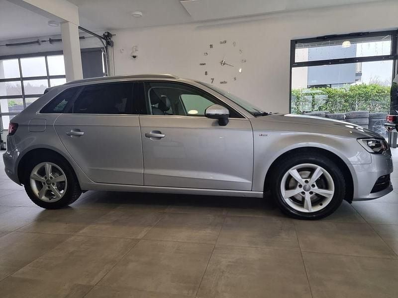 Gebraucht Audi A3 Sport 150 PS (110 kW) 2015 Silber Limousine