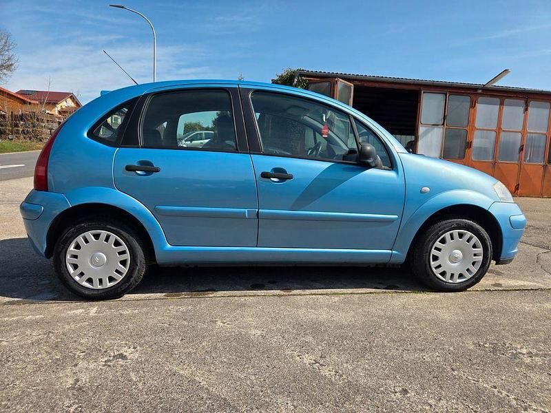 Gebraucht Citroën C3 73 PS (53 kW) 2004 Blau Limousine