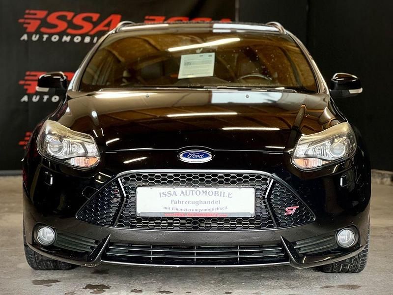 Gebraucht Ford Focus ST 250 PS (183 kW) 2014 Schwarz Kombi
