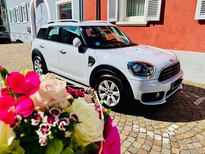 Weiß Gebraucht 2019 Mini One Countryman SUV | 21.999 € - Bild 1/4