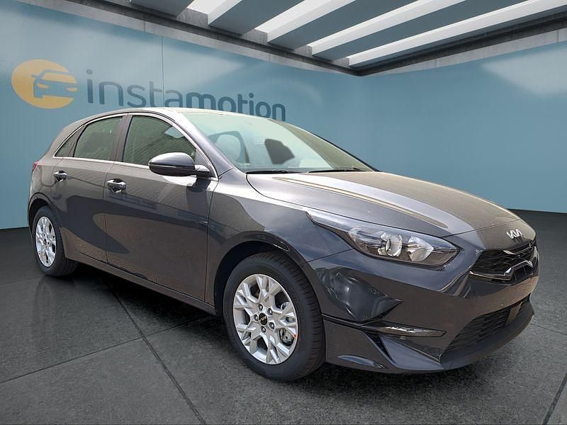 Gebraucht Kia Ceed 140 PS (102 kW) 2025 Grau Kleinwagen