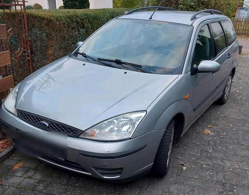 Silber Gebraucht 2004 Ford Focus Kombi | 550 € (Superpreis) - Bild 1/4