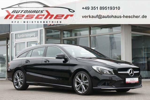 Gebraucht Mercedes CLA200 Shooting Brake 136 PS (100 kW) 2016 Schwarz Kombi