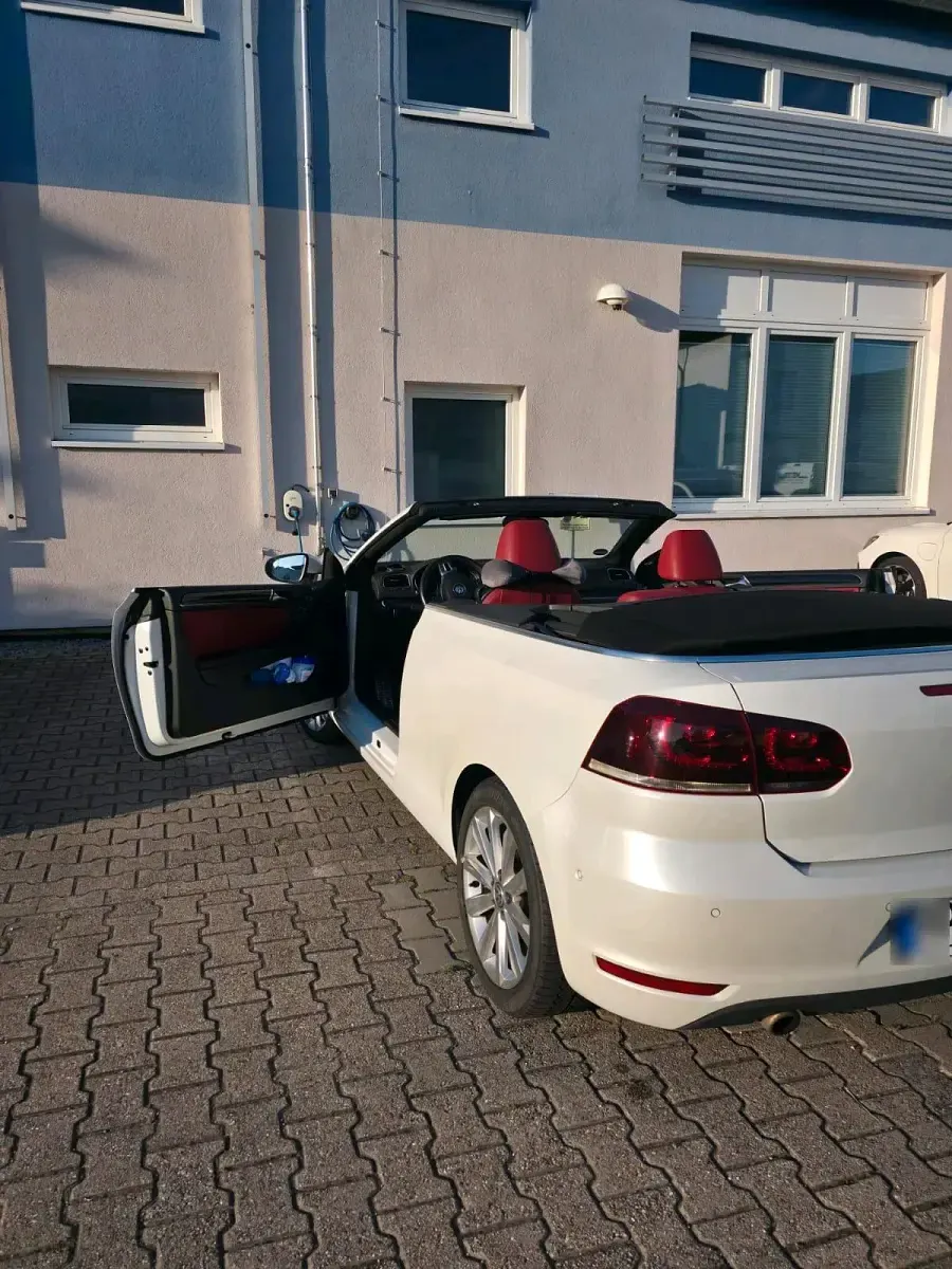 Gebraucht VW Golf Cabriolet 105 PS (77 kW) 2012 Weiß Cabrio