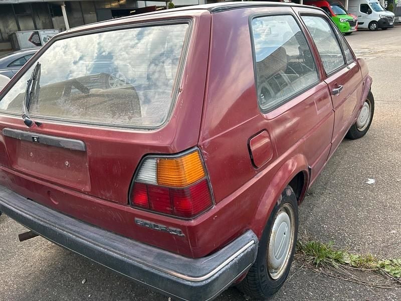 Second-hand VW Golf II 54 CP (39 kW) 1984 Hatchback