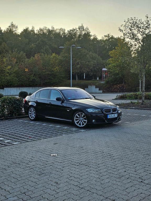 Gebraucht BMW 325 Performance 204 PS (150 kW) 2010 Schwarz Limousine
