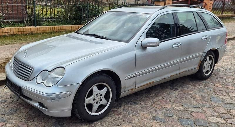 Gebraucht Mercedes C200 163 PS (119 kW) 2003 Silber Kombi
