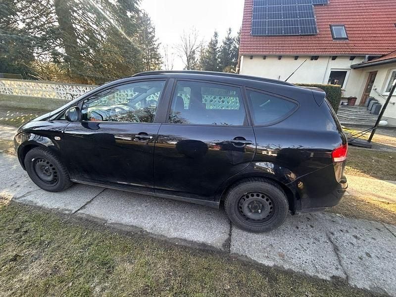 Gebraucht Seat Altea 125 PS (91 kW) 2015 Schwarz Van / Kleinbus