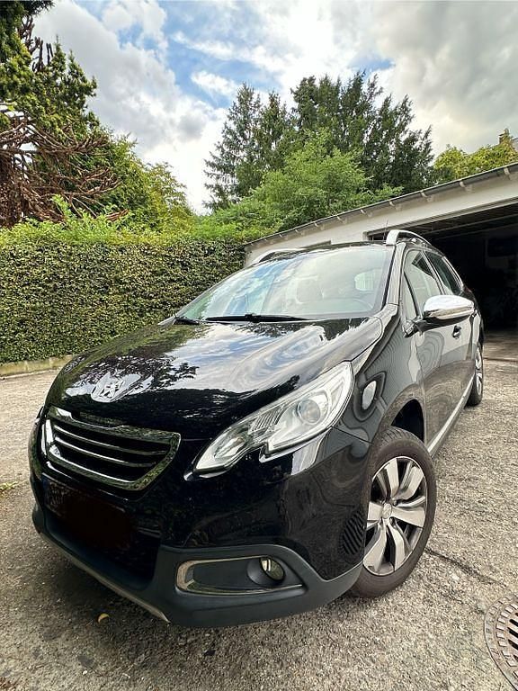 Schwarz Gebraucht 2015 Peugeot 2008 Allure SUV | 8.600 € (Fairer Preis) - Bild 1/4