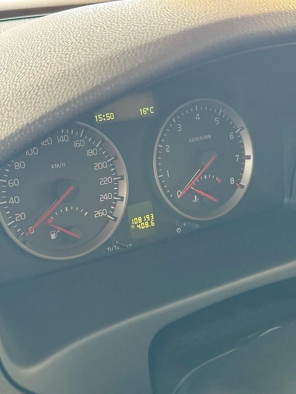 Gebraucht Volvo C30 Summum 220 PS (161 kW) 2009 Weiß Kleinwagen