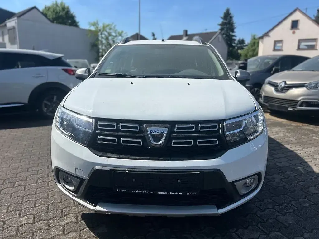 Używany Dacia Logan MCV Stepway 90 KM (66 kW) 2019 Biały Kombi