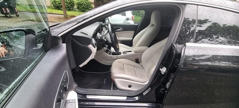 Gebraucht Mercedes CLA250 211 PS (155 kW) 2016 Schwarz Limousine