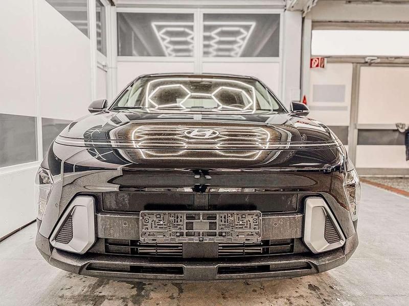 Neu Hyundai Kona Style 137 PS (100 kW) 2025 Abyss black a2b SUV