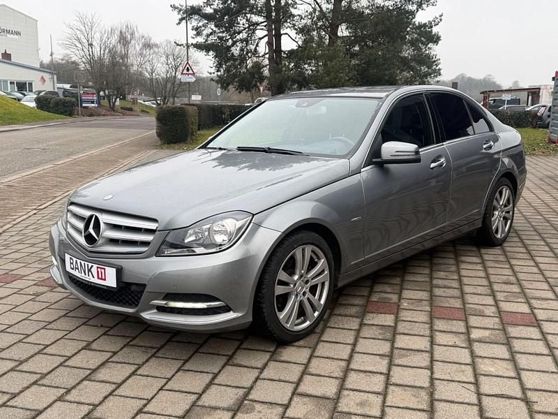 Gebraucht Mercedes C200 136 PS (100 kW) 2011 Silber Limousine