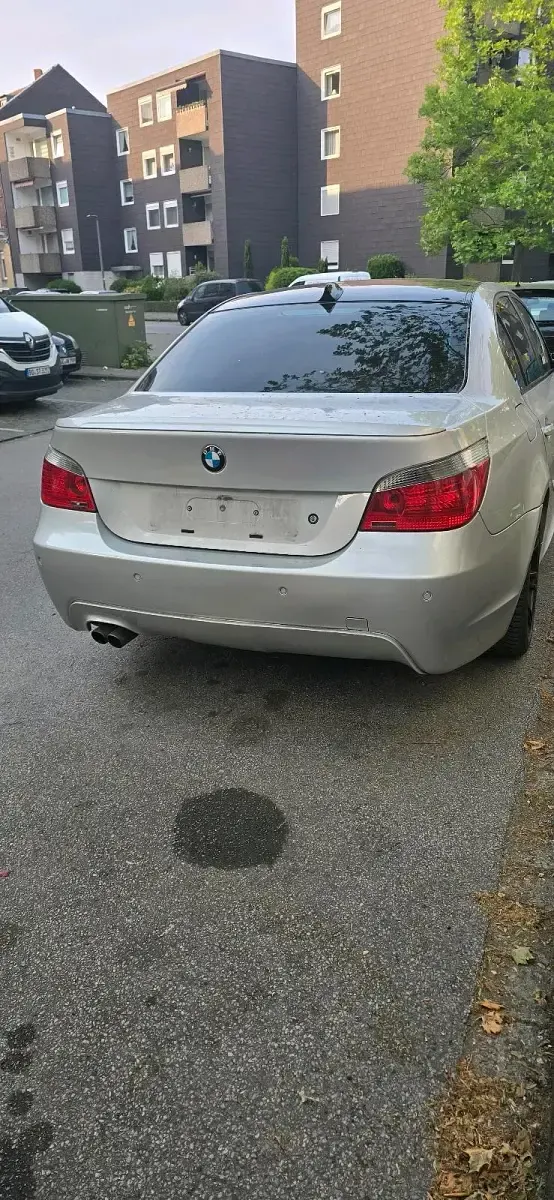 Gebraucht BMW 530 275 PS (202 kW) 2006 Silber Limousine