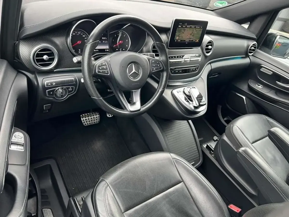 Gebraucht Mercedes V250 AMG 190 PS (139 kW) 2018 Bergkristallweiss Van / Kleinbus