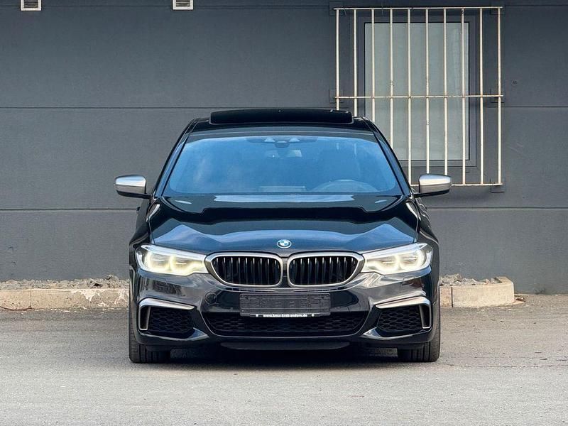 Gebraucht BMW M550 Performance 462 PS (339 kW) 2018 Schwarz Limousine