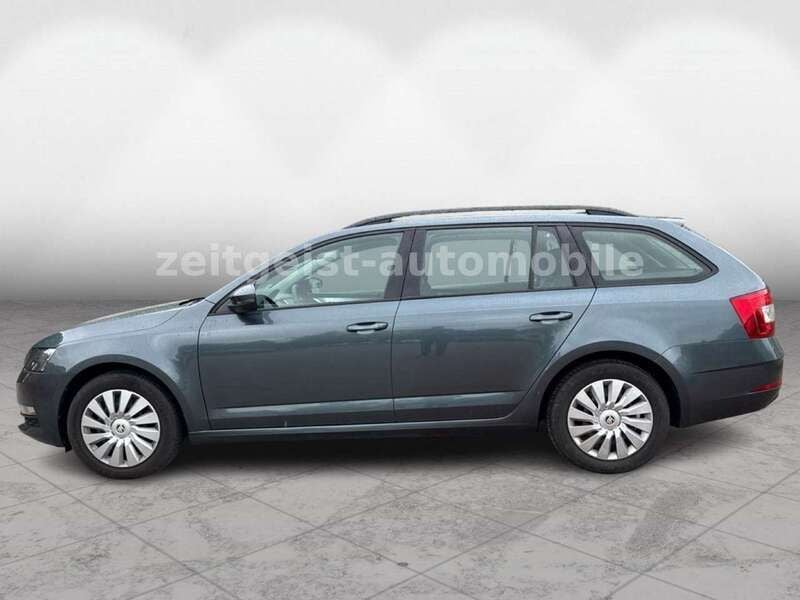 Gebraucht Skoda Octavia Ambition 131 PS (96 kW) 2019 Grau Kombi