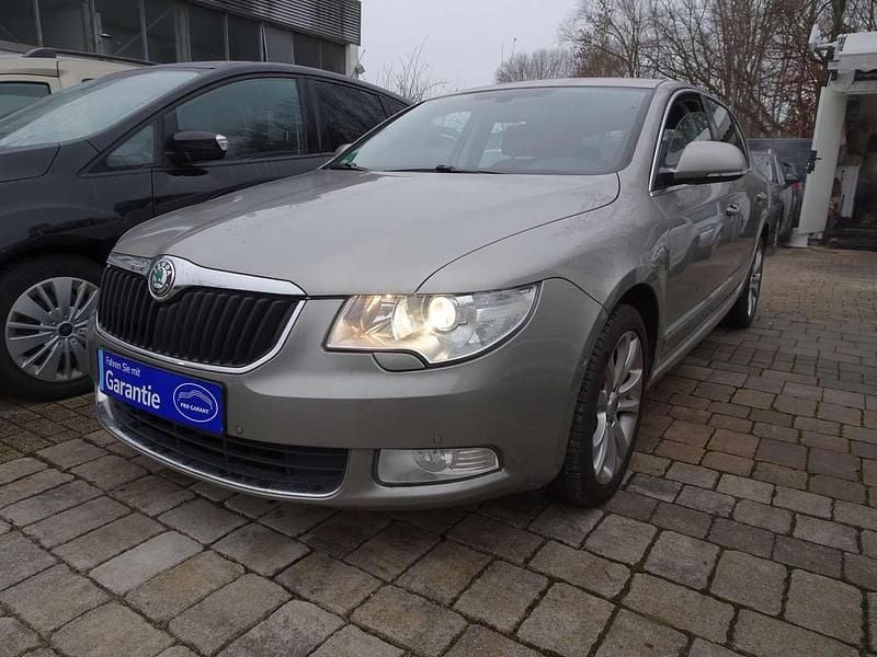 Gebraucht Skoda Superb Elegance 160 PS (117 kW) 2009 Cappuccinobeige metallic Limousine