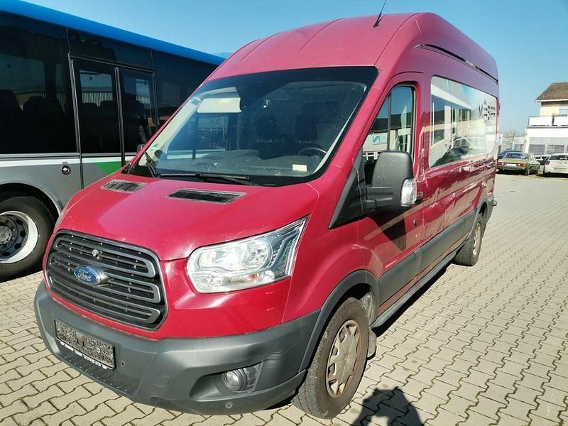 Gebraucht Ford Transit Trend 170 PS (125 kW) 2018 Rot Limousine