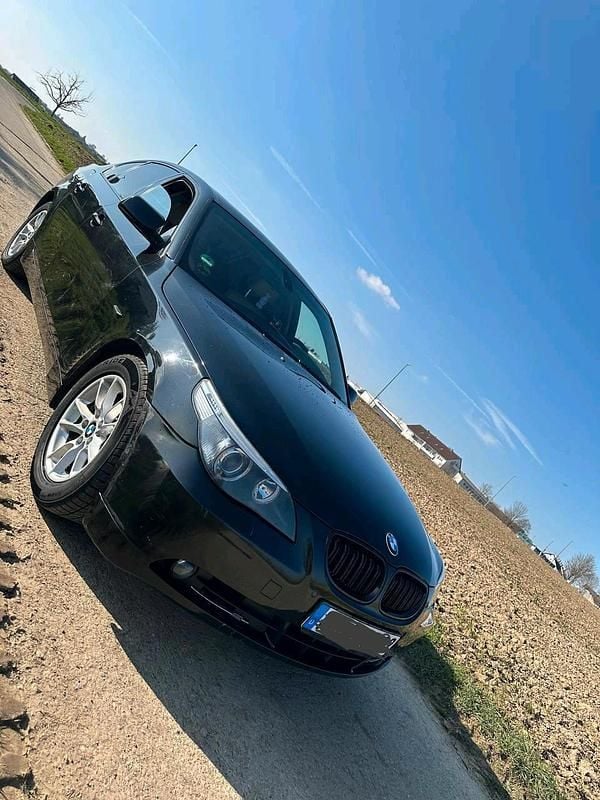 Gebraucht BMW 524 191 PS (140 kW) 2004 Schwarz Limousine