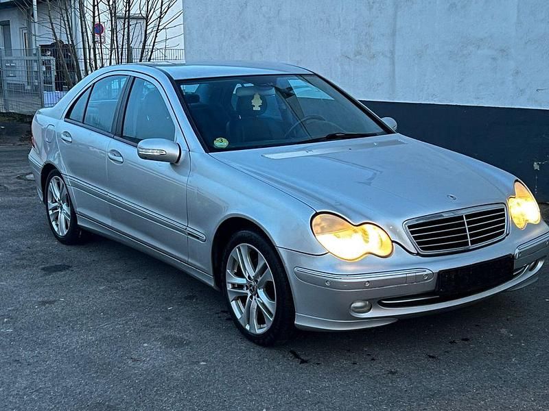 Gebraucht Mercedes C270 Elegance 170 PS (125 kW) 2001 Silber Limousine
