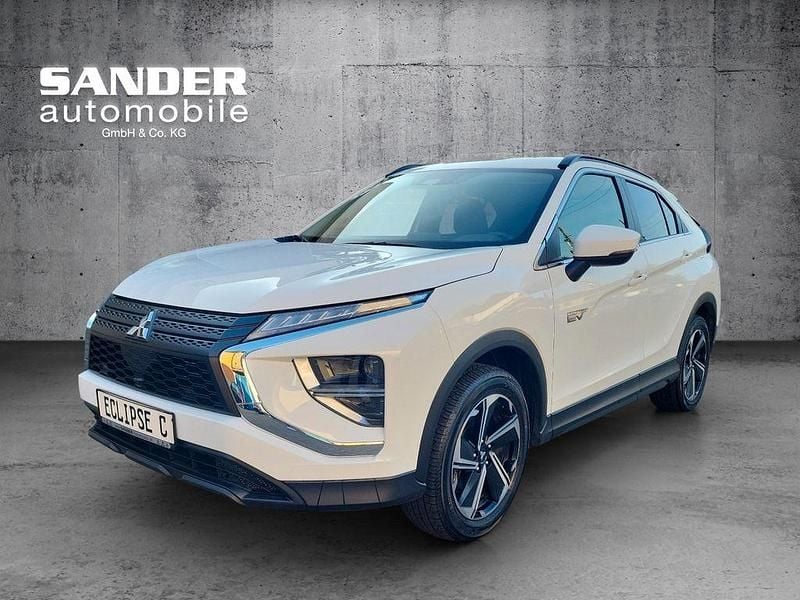 Weiß Gebraucht 2022 Mitsubishi Eclipse Cross Basis SUV | 19.990 € (Superpreis) - Bild 1/3