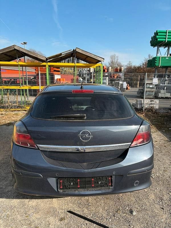 Gebraucht Opel Astra GTC 90 PS (66 kW) 2007 Blau Coupé