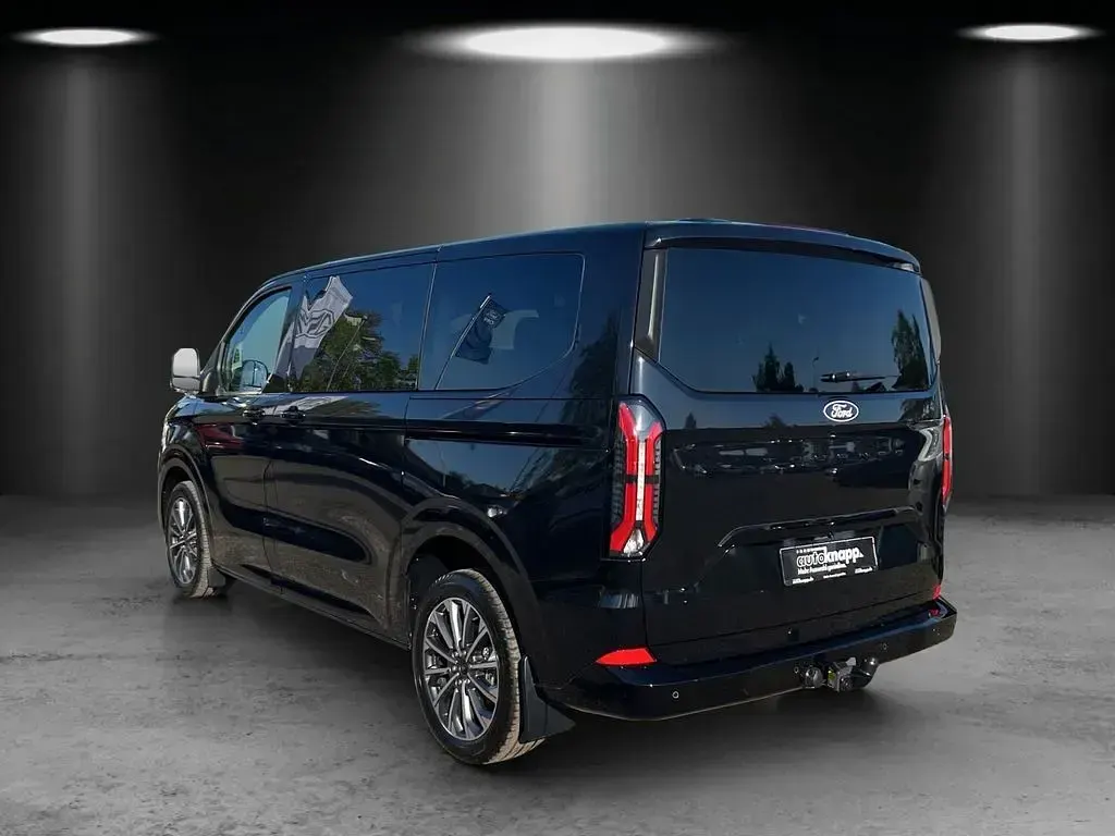 Neu Ford Tourneo Custom Titanium X 170 PS (125 kW) 2026 Agate black Van